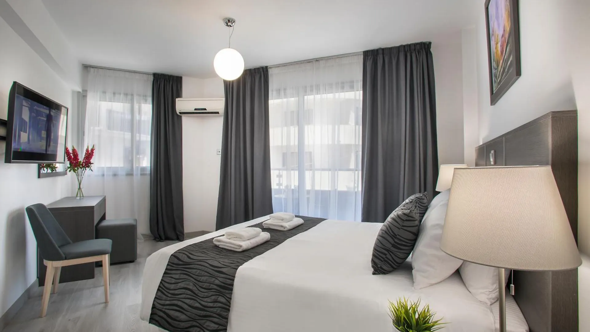** Aparthotel Blazer Residence Larnaca Cyprus